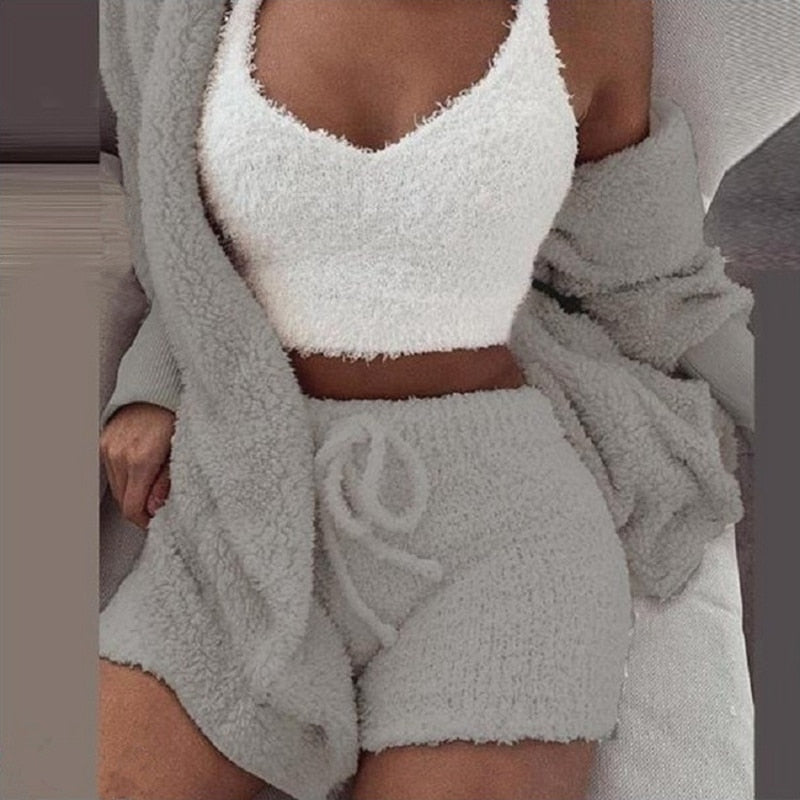 Cosy Knit Loungewear Set – 3-Piece Velvet Pyjama Set for Women